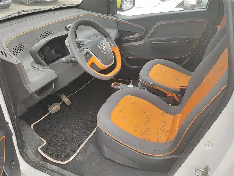 Baojun E100 2019 Model 250KM Smart Edition — миниатюра 8