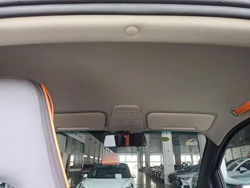 Baojun E100 2020 Model 305KM Smart Edition — миниатюра 18