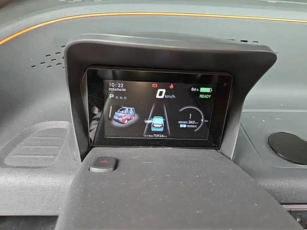 Baojun E100 2020 Model 305KM Smart Edition — миниатюра 12