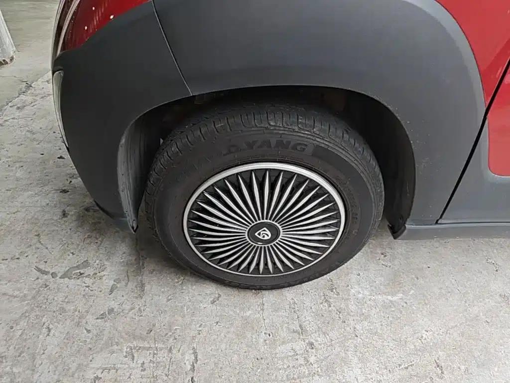 Baojun E100 2020 Model 305KM Smart Edition — миниатюра 23