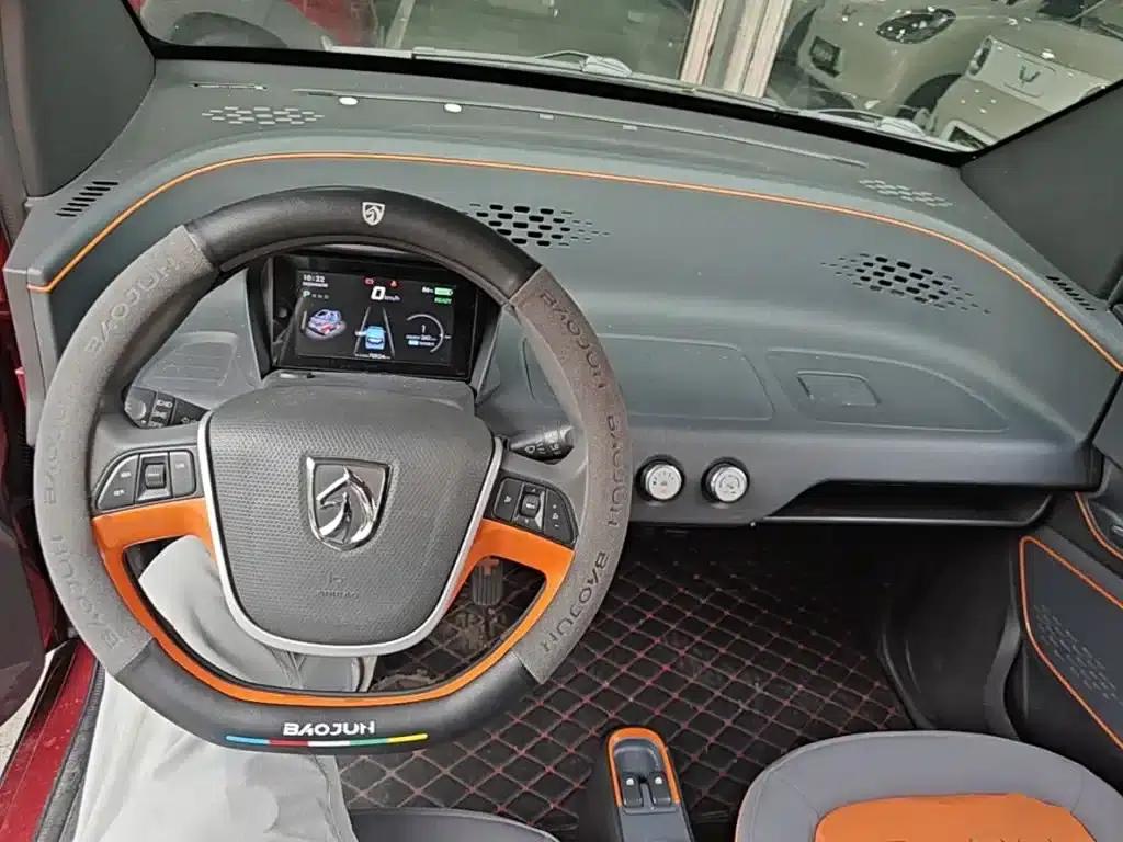 Baojun E100 2020 Model 305KM Smart Edition — миниатюра 10