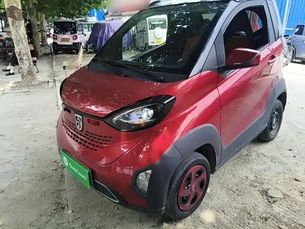 Baojun E100 2019 Model 250KM Smart Edition — миниатюра 1