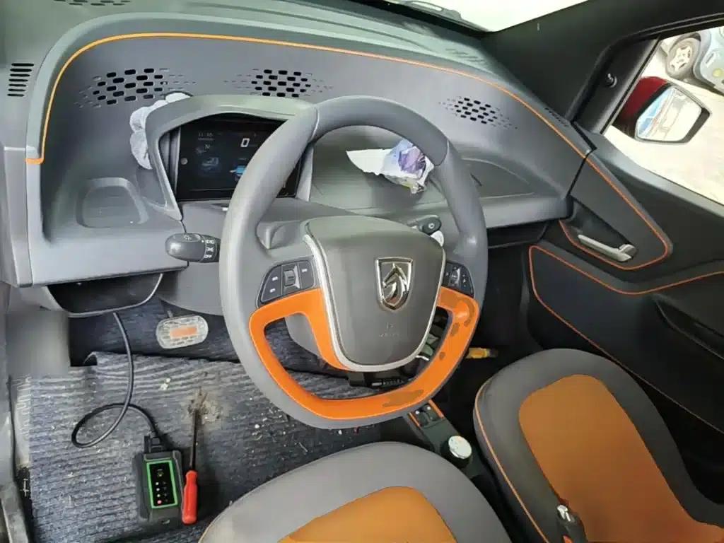 Baojun E100 2019 Model 250KM Smart Edition — миниатюра 11