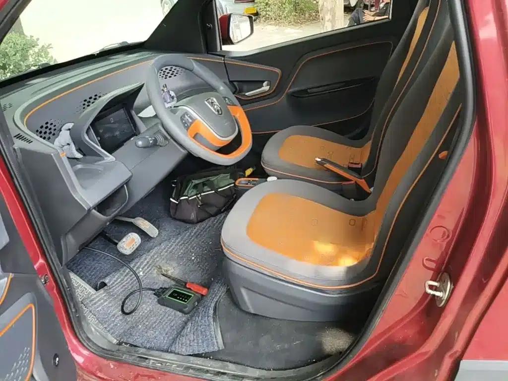 Baojun E100 2019 Model 250KM Smart Edition — миниатюра 15