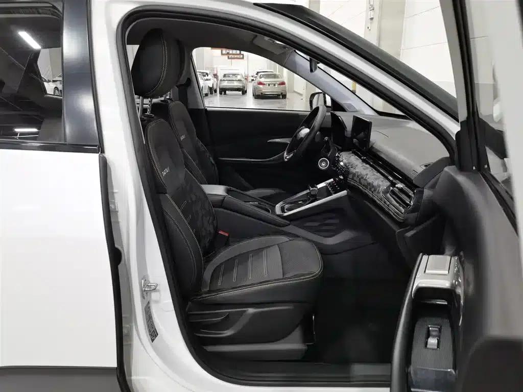 Baojun RS-3 2020 1.5L CVT Intelligent Elite Edition — миниатюра 23