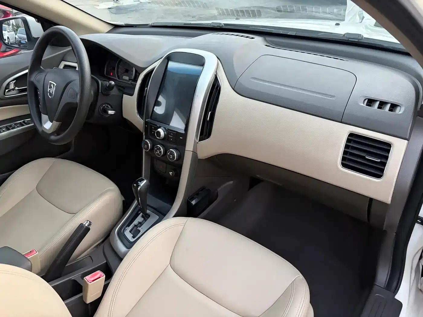 Baojun 630 2012 1.5L DVVT Automatic Comfort Model — миниатюра 14