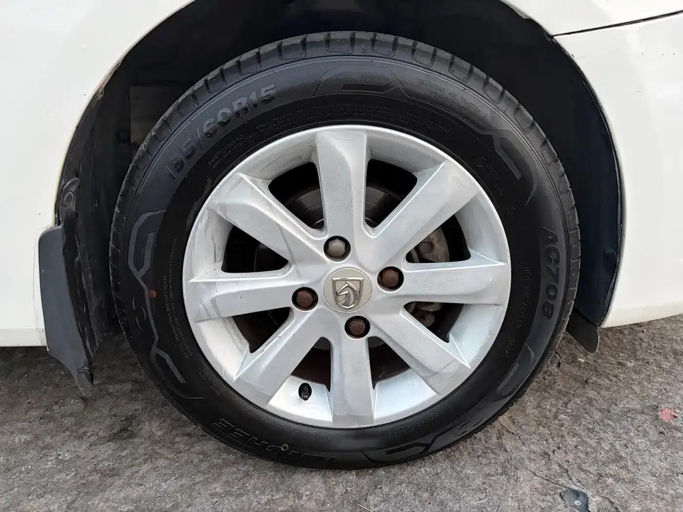 Baojun 630 2012 1.5L DVVT Automatic Comfort Model — миниатюра 15