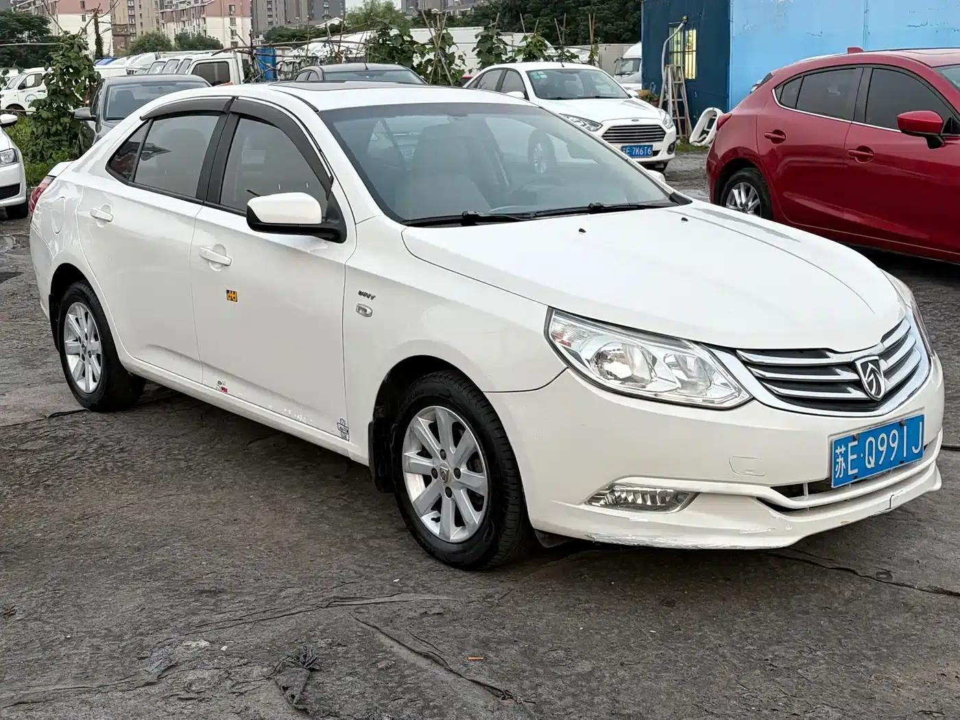 Baojun 630 2012 1.5L DVVT Automatic Comfort Model — миниатюра 3