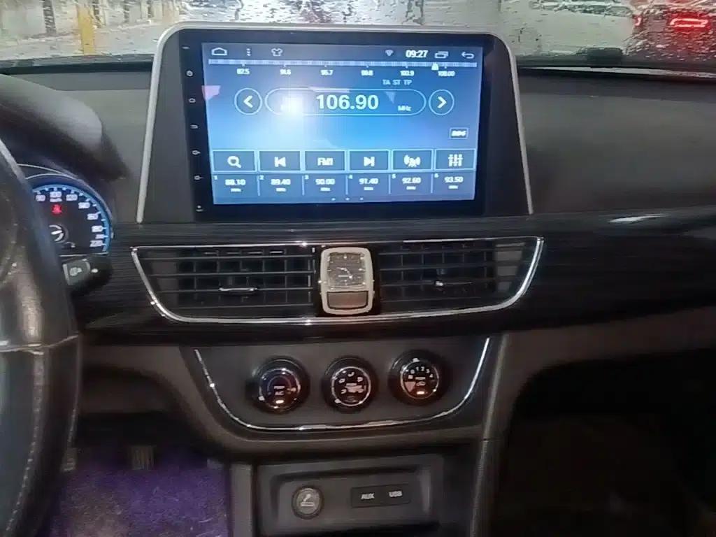 Baojun 630 2016 1.5L Manual Comfort Model — миниатюра 13