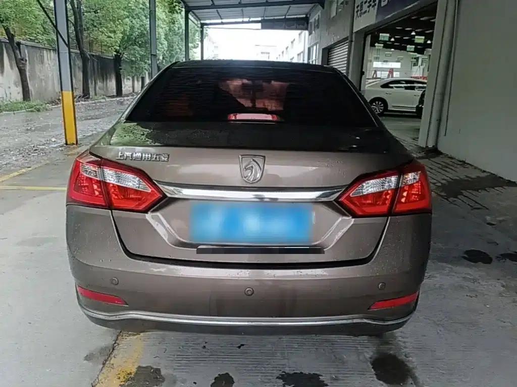 Baojun 630 2016 1.5L Manual Comfort Model — миниатюра 6