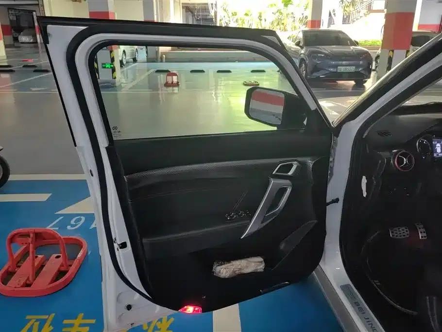 Beijing BJ20 2018 1.5T CVT Luxury Edition — миниатюра 7