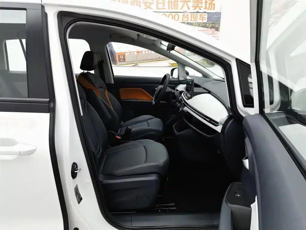 Bestune NAT 2022 Comfortable Travel Battery Swapping Version 100kW 401km — миниатюра 23