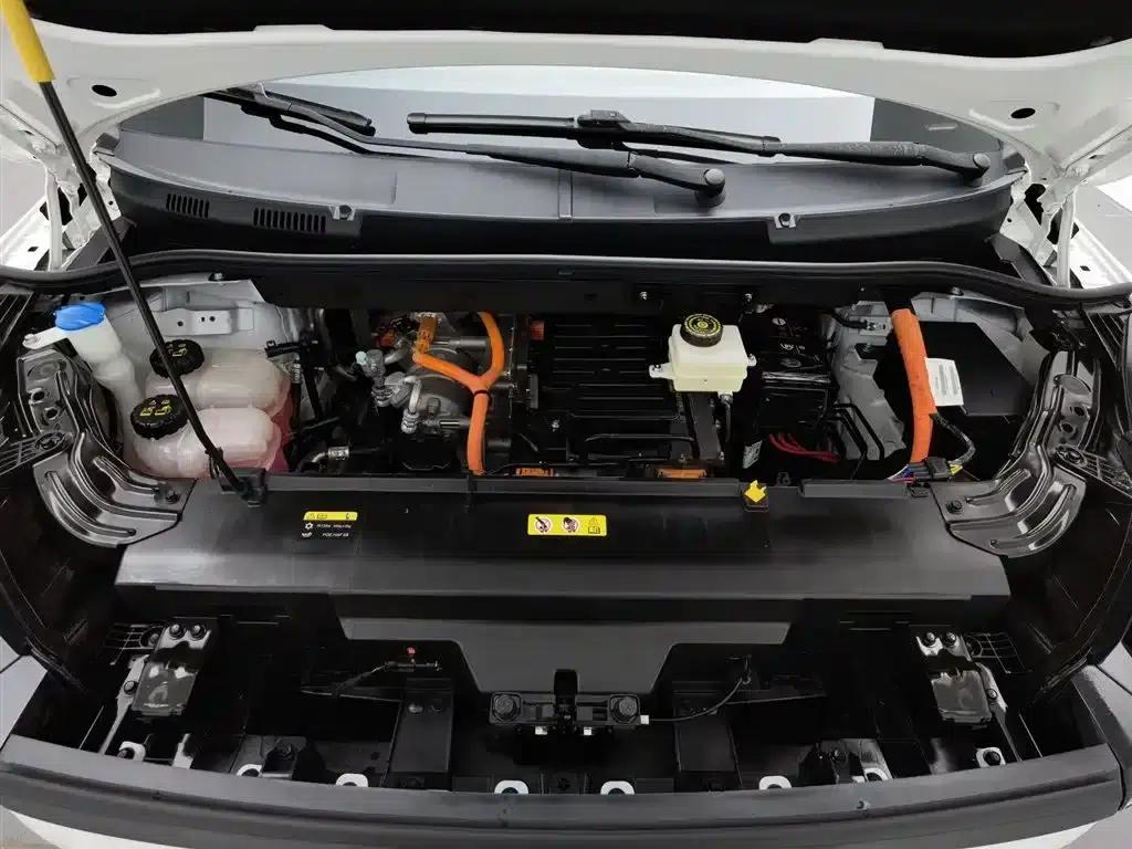 Bestune NAT 2022 Comfortable Travel Battery Swapping Version 100kW 401km — миниатюра 6