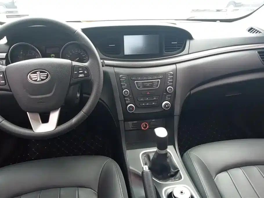 Besturn B50 2016 1.6L Manual Deluxe Edition — миниатюра 12