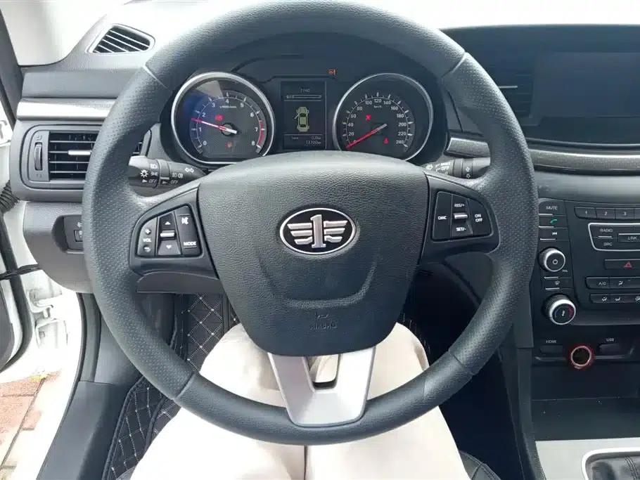 Besturn B50 2016 1.6L Manual Deluxe Edition — миниатюра 15