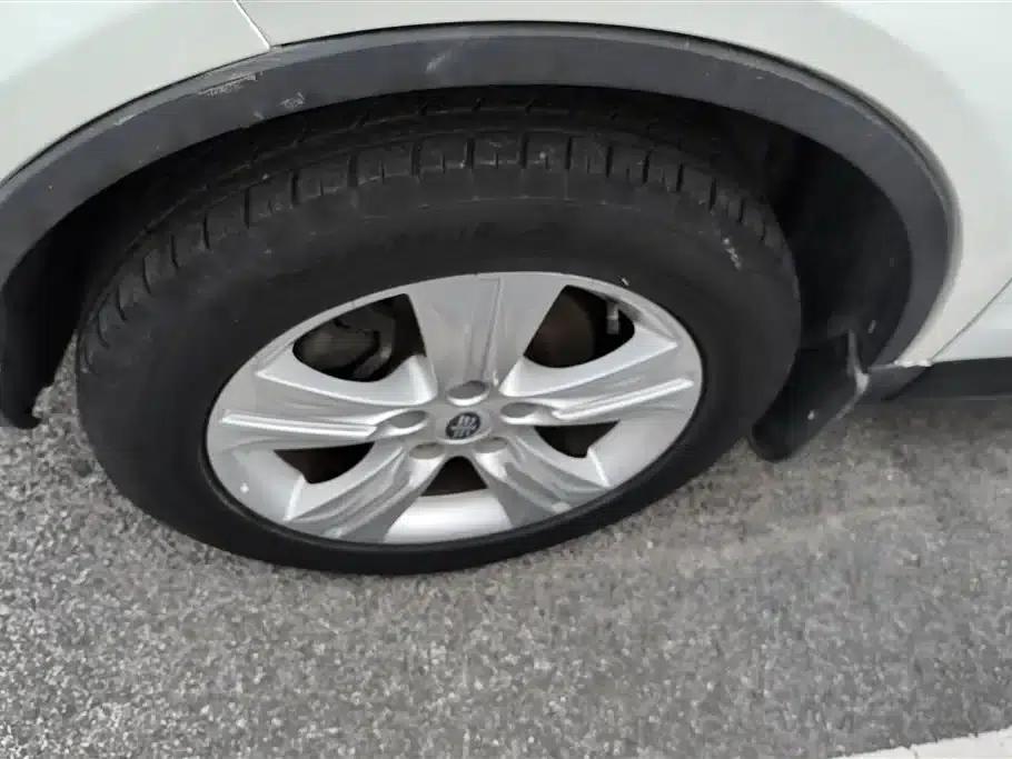 Besturn X80 2015 2.0L Automatic Comfort Model — миниатюра 6