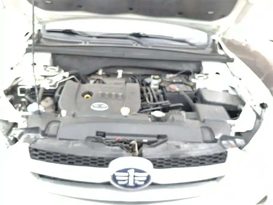 Besturn X80 2015 2.0L Automatic Comfort Model — миниатюра 10