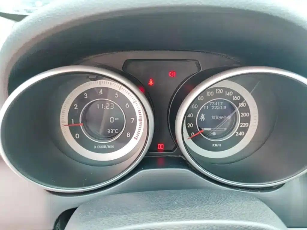 Besturn X80 2015 2.0L Manual Deluxe Edition — миниатюра 12