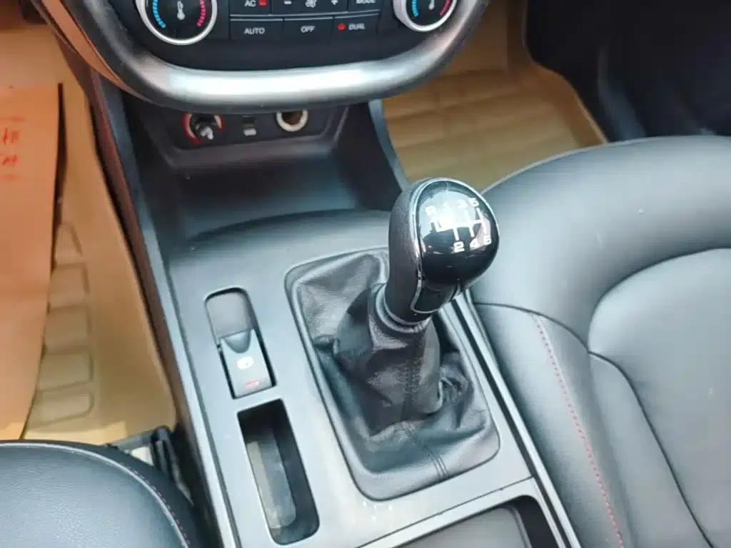 Besturn X80 2015 2.0L Manual Deluxe Edition — миниатюра 14