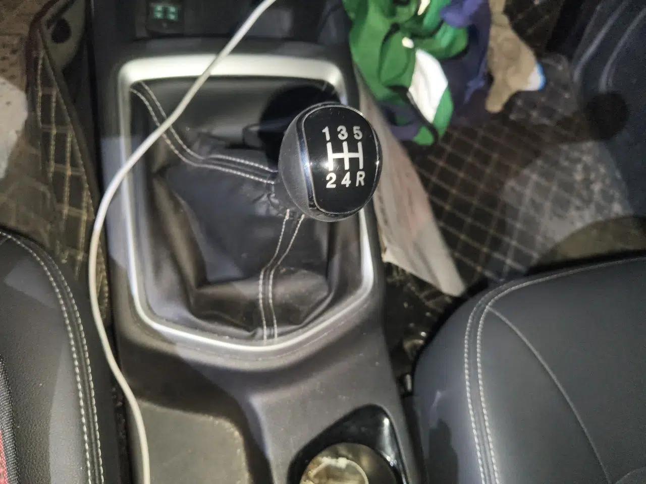 Dongfeng Ruichi 2023 2.4L Gasoline Two-Wheel-Drive Base Model for Entrepreneurship Model 2TZH — миниатюра 14