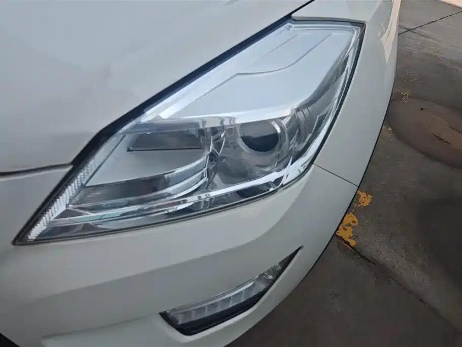 2015 Senova X65 2.0T Automatic Elite — миниатюра 5