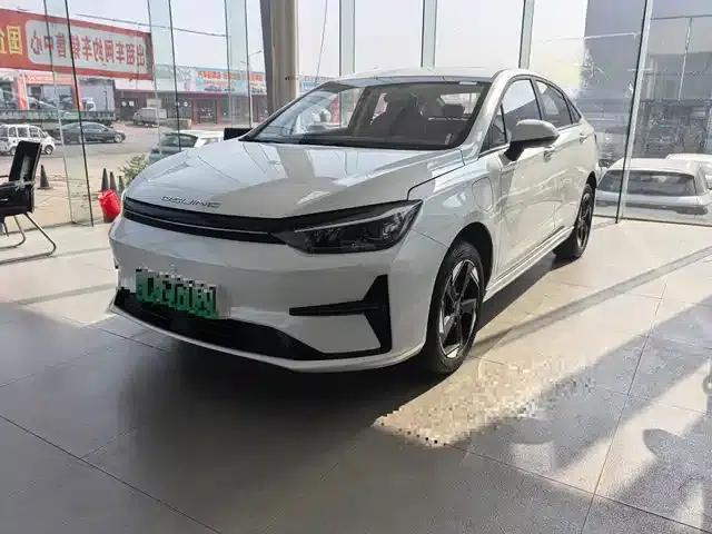 Beijing EU5 PLUS 2023 R600 Premium Edition