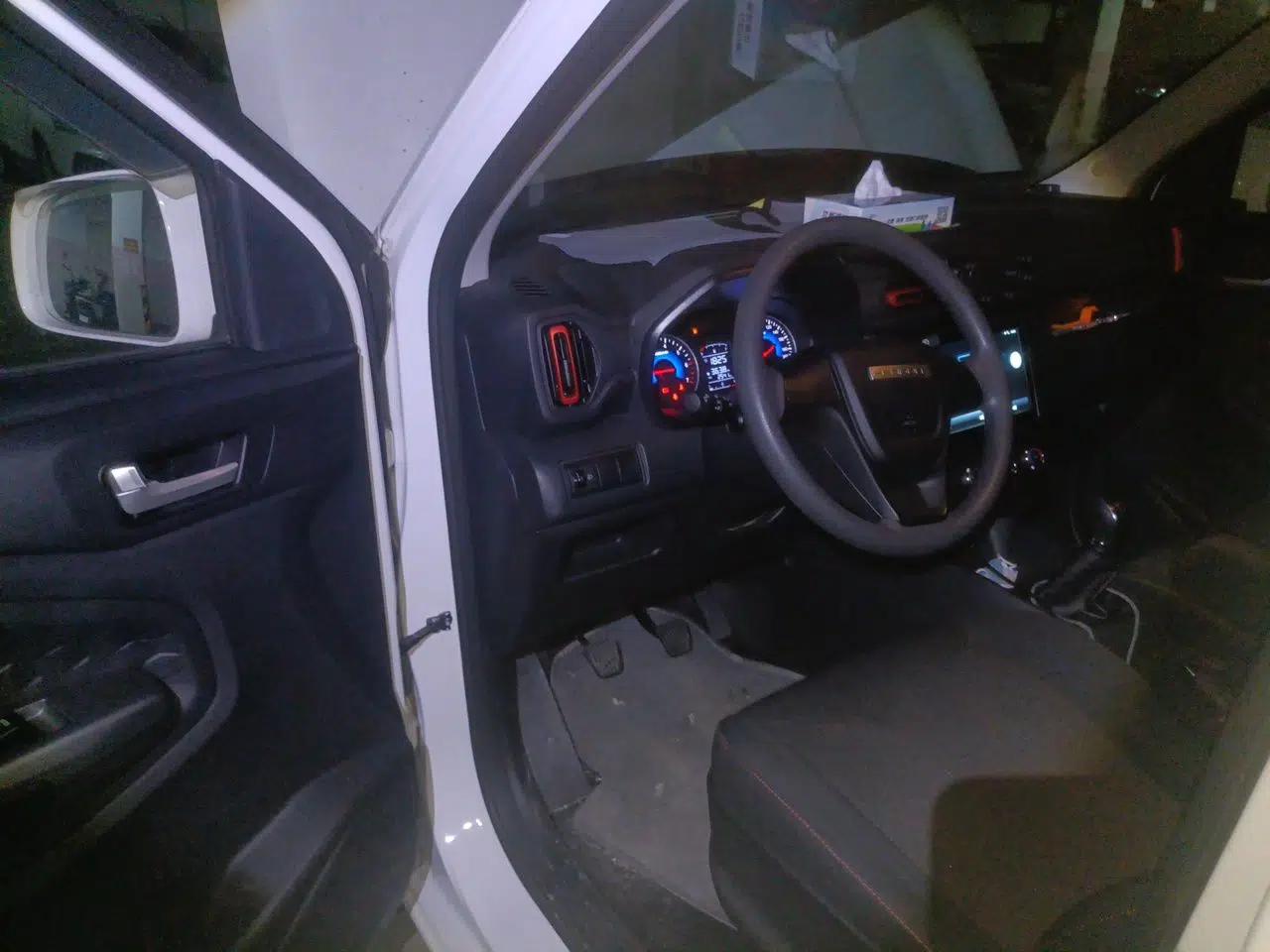 Dongfeng Fengon 380 2022 1.5L Comfort-Class Passenger Vehicle (Spiral Spring) – 7 Seats — миниатюра 16