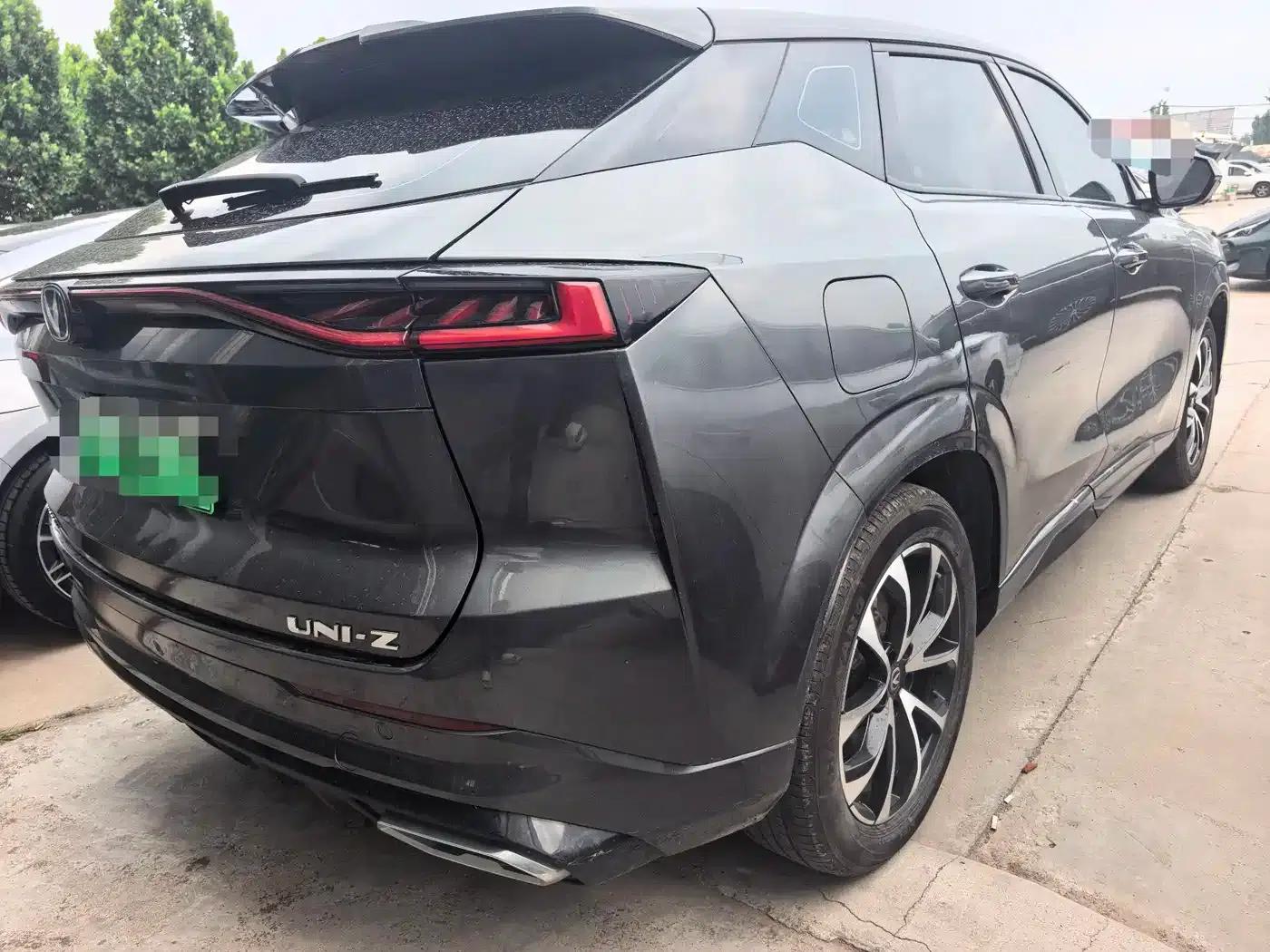 Changan UNI-Z New Energy 2024 Blue Whale Smart Electric iDD 125km Superior Edition — миниатюра 11