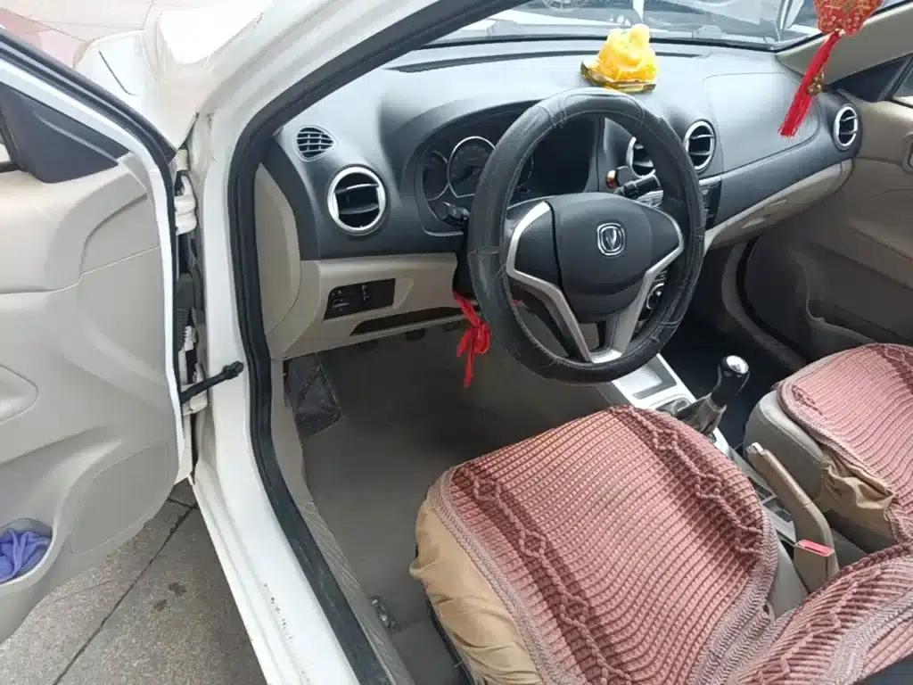 Yuexiang V3 2015 1.4L Manual Comfort Edition (National V Emission Standard) — миниатюра 16