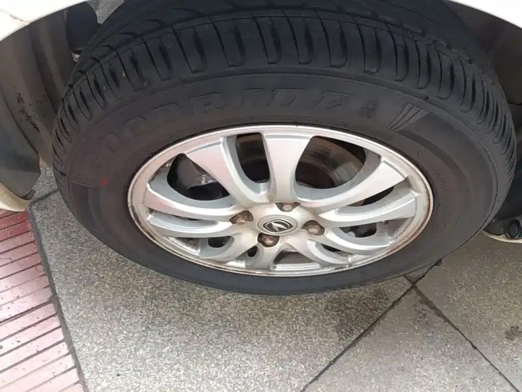 Yuexiang V3 2015 1.4L Manual Comfort Edition (National V Emission Standard) — миниатюра 23