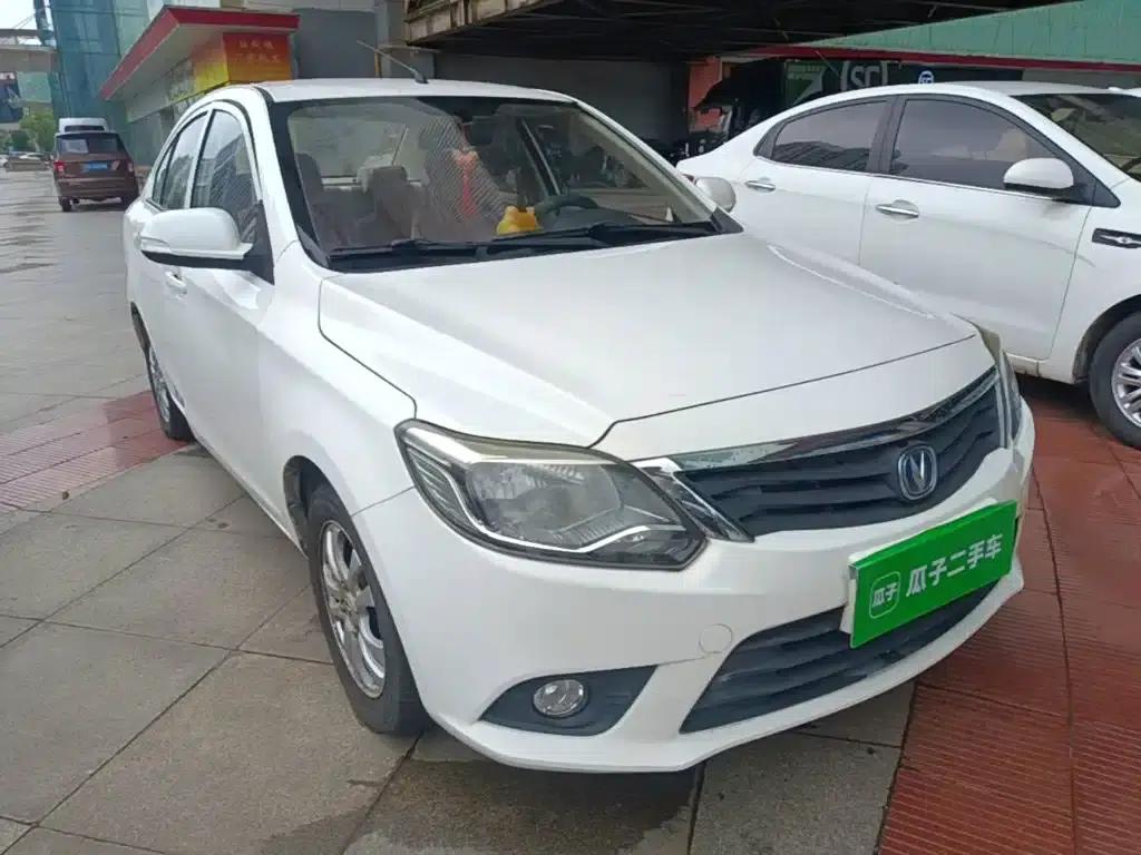 Yuexiang V3 2015 1.4L Manual Comfort Edition (National V Emission Standard) — миниатюра 4