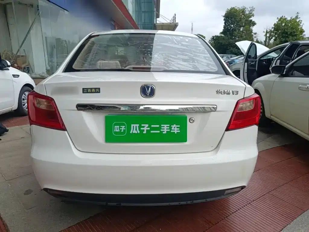 Yuexiang V3 2015 1.4L Manual Comfort Edition (National V Emission Standard) — миниатюра 6