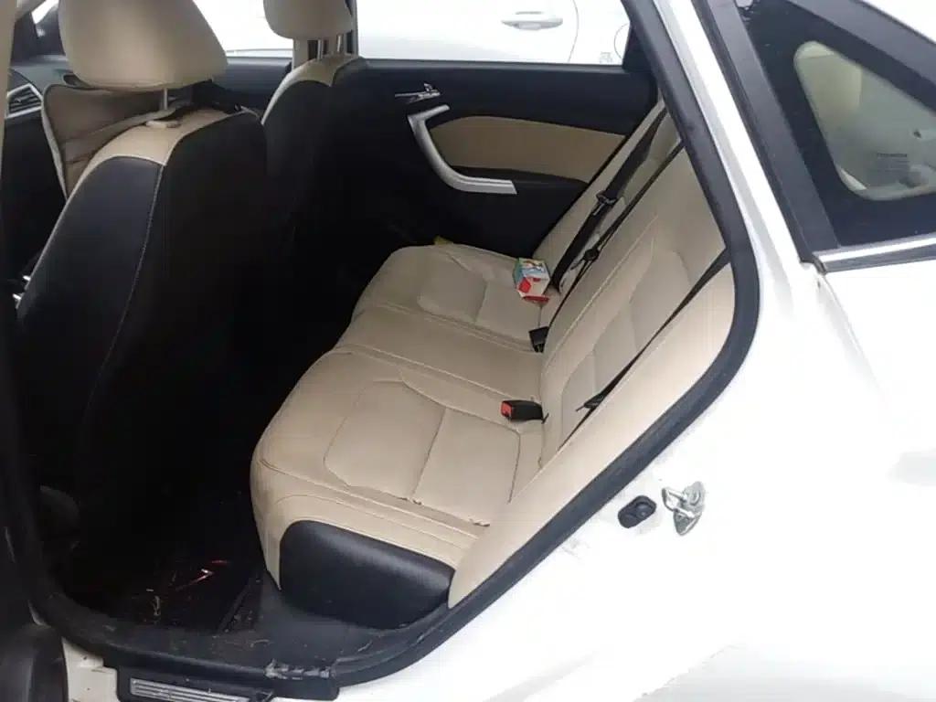 Yuexiang V7 2016 1.6L Automatic Enjoyment Edition (National V Emission Standard) — миниатюра 17