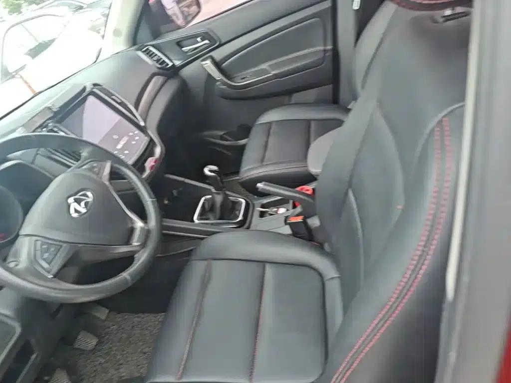 Changan Oushang CX70 2016 1.6L Manual Comfort Model — миниатюра 15