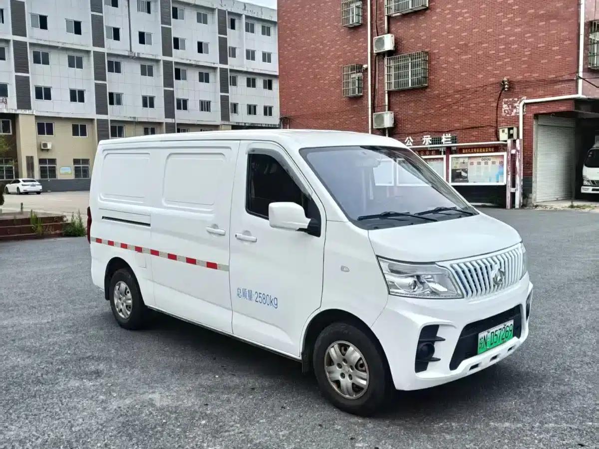 Changan Ruixing EM60 2023 Model EM60 II Hatchback 2-Seat Basic — миниатюра 3