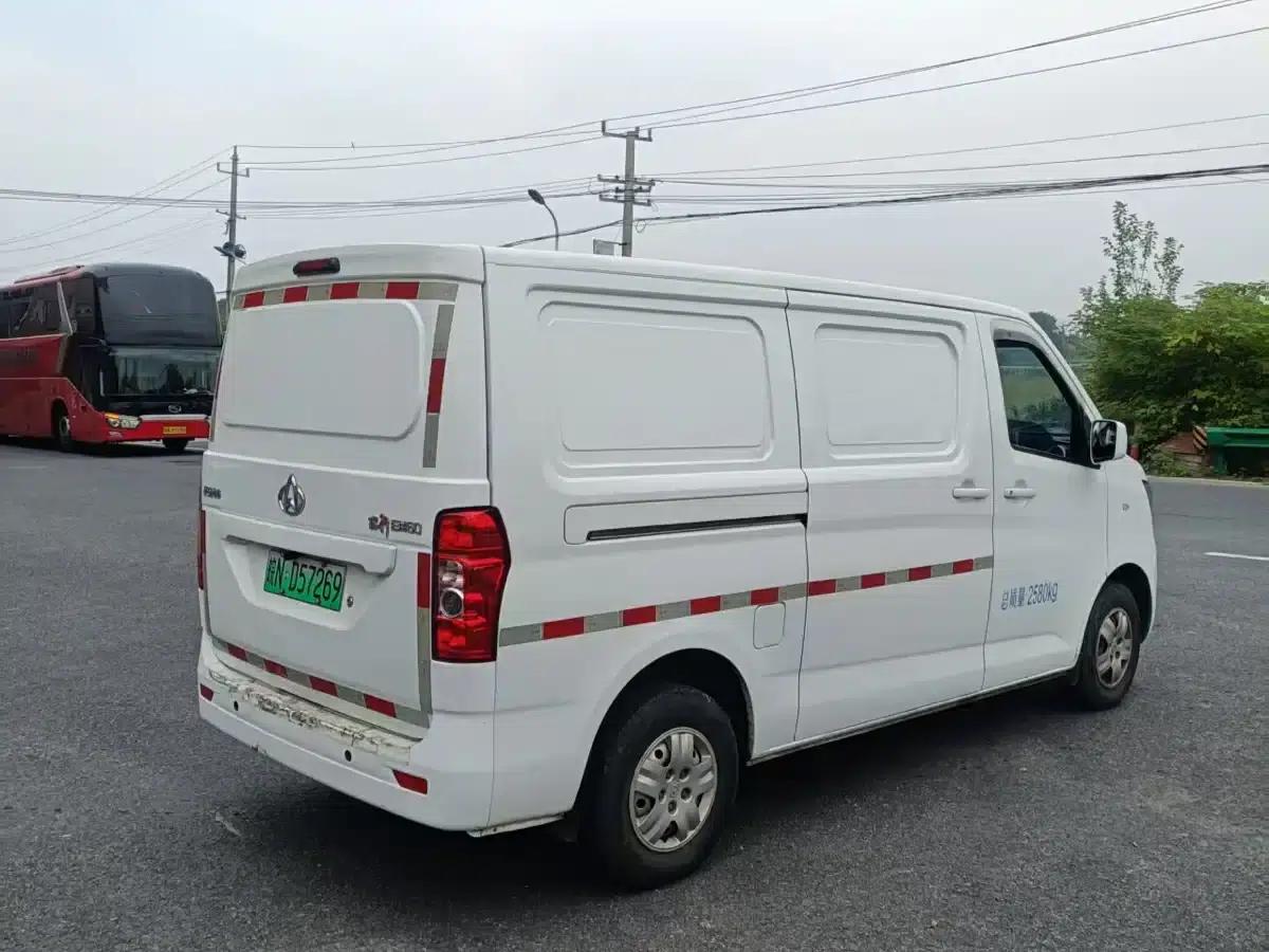 Changan Ruixing EM60 2023 Model EM60 II Hatchback 2-Seat Basic — миниатюра 5