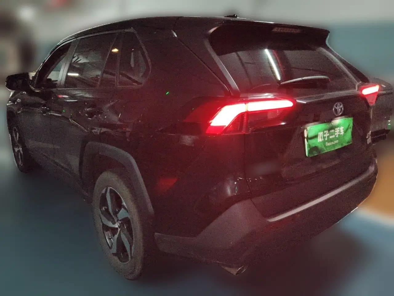 Toyota RAV4 Rongfang Plug-in Hybrid 2021 2.5L Two-Wheel Drive Elite Pro — миниатюра 4