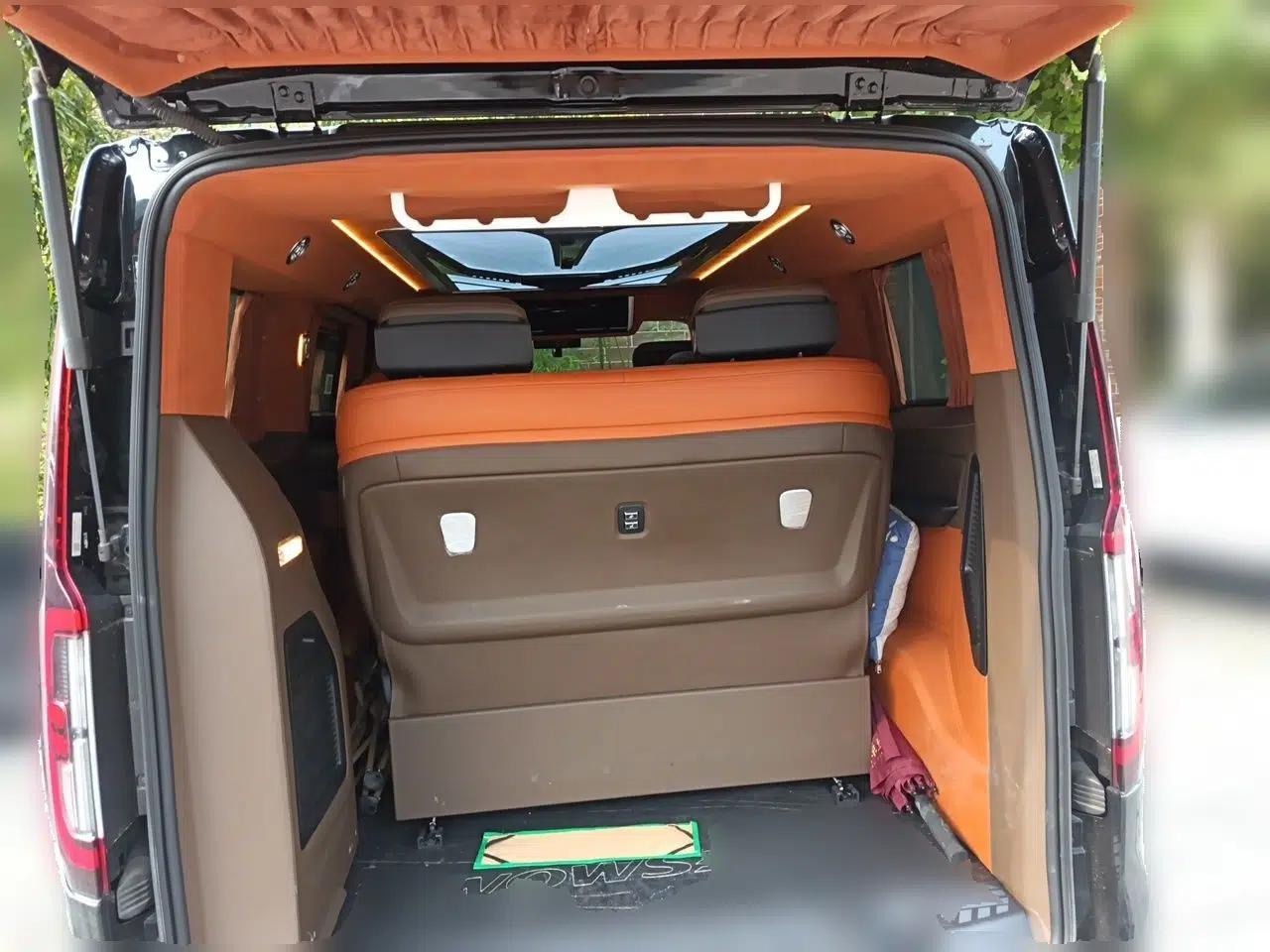 Ford Tourneo Custom 2025 Jun Tian Watson Wilford Black Warrior 2.0 Automatic Two‑Wheel Drive Seven‑Seater (Compact Dedicated Passenger Van) — миниатюра 19