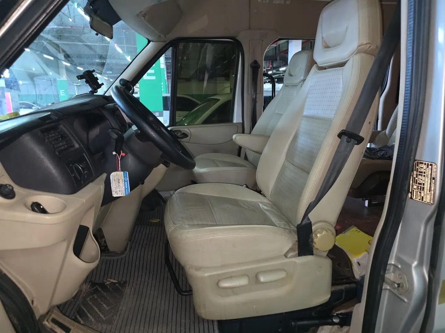 Ford Transit Custom 2013 2.4T Diesel Econo-Logistics Vehicle Short Wheelbase Mid-Roof China IV Standard — миниатюра 15