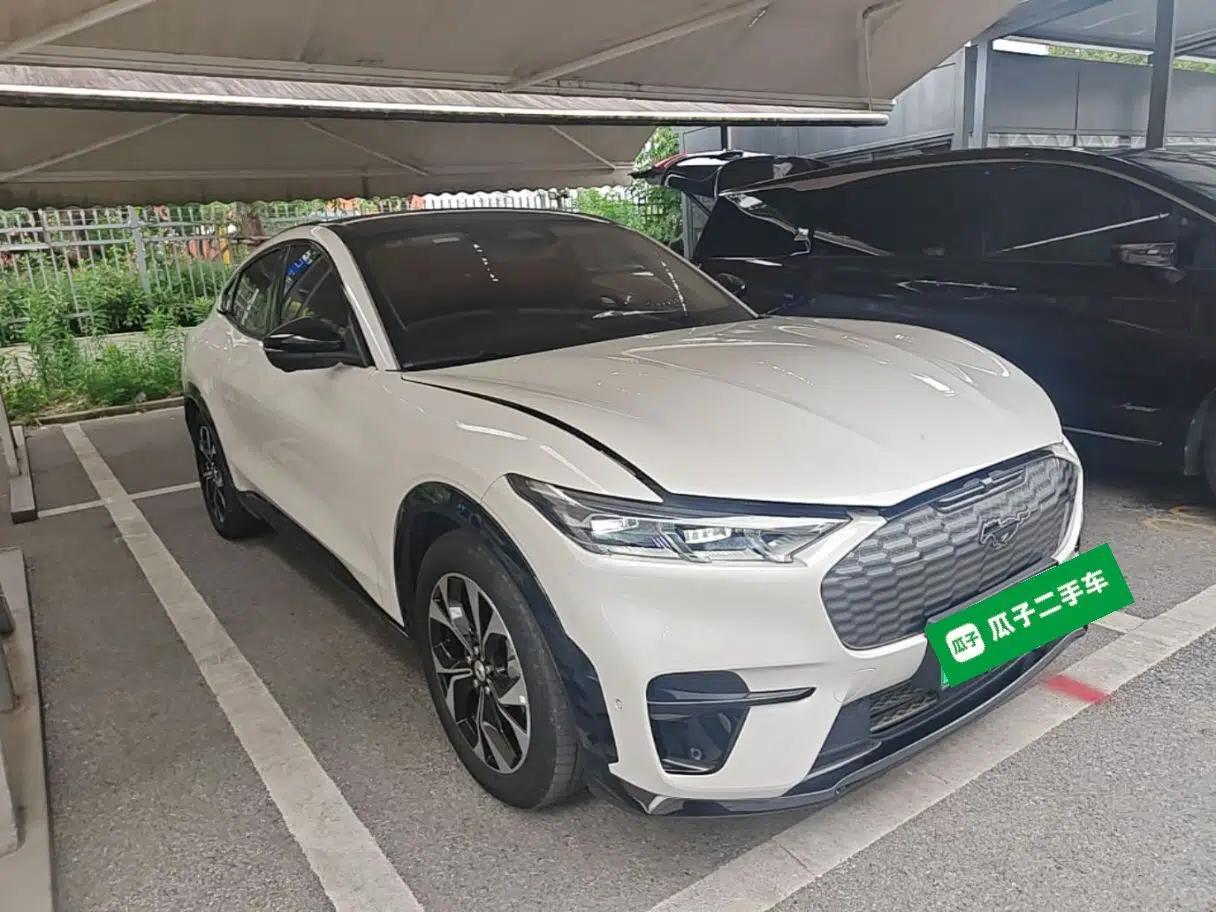 Ford Mustang Mach-E 2021 AION Y Plus Rear-Drive Luxury Edition (Long Range) — миниатюра 3