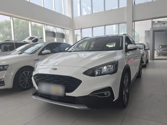Ford Focus Active 2020 EcoBoost 180 Automatic Trendy Model
