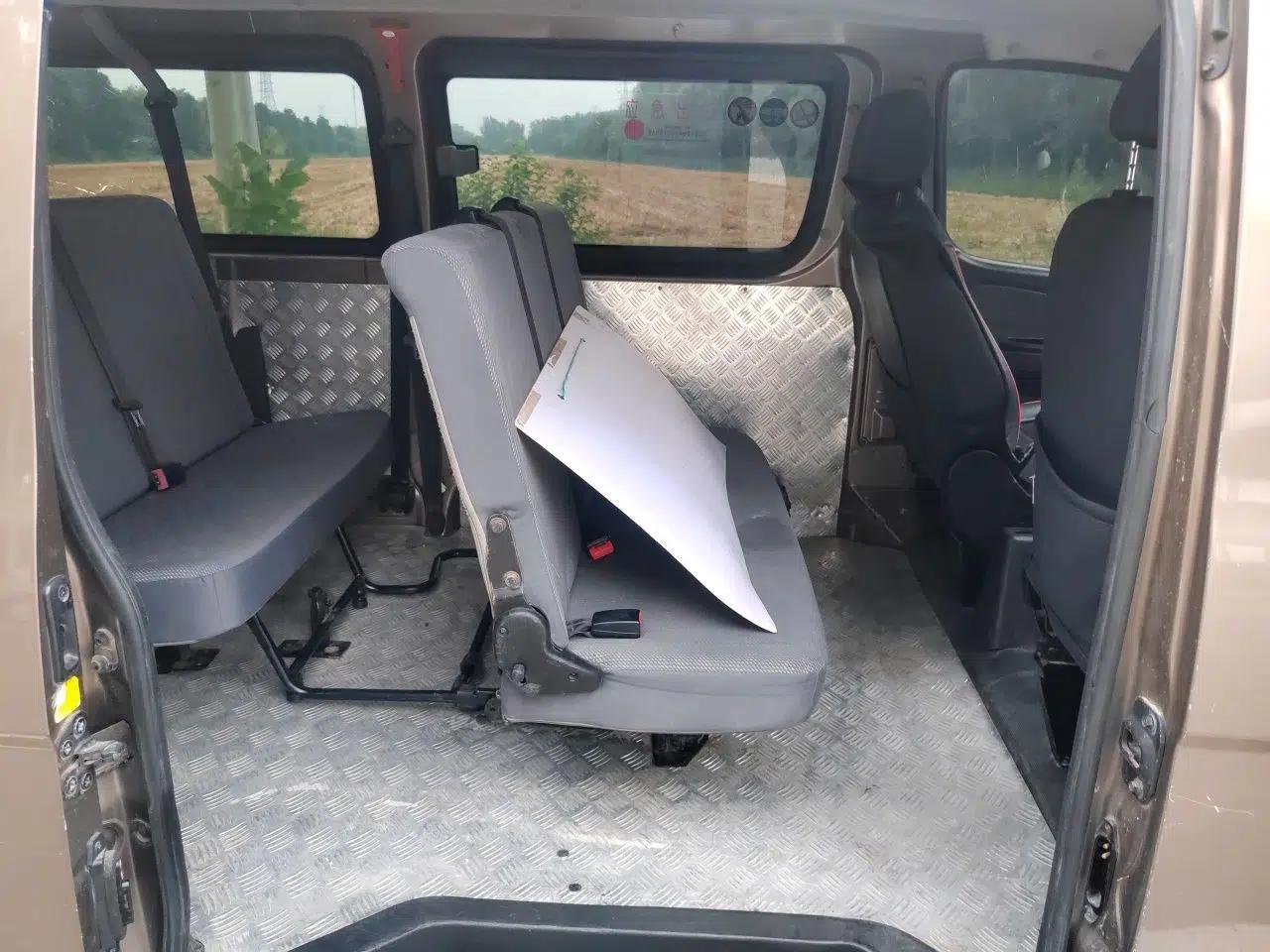 Foton MP-X E Manual‑shift 10‑seat standard mid‑size passenger bus — миниатюра 17