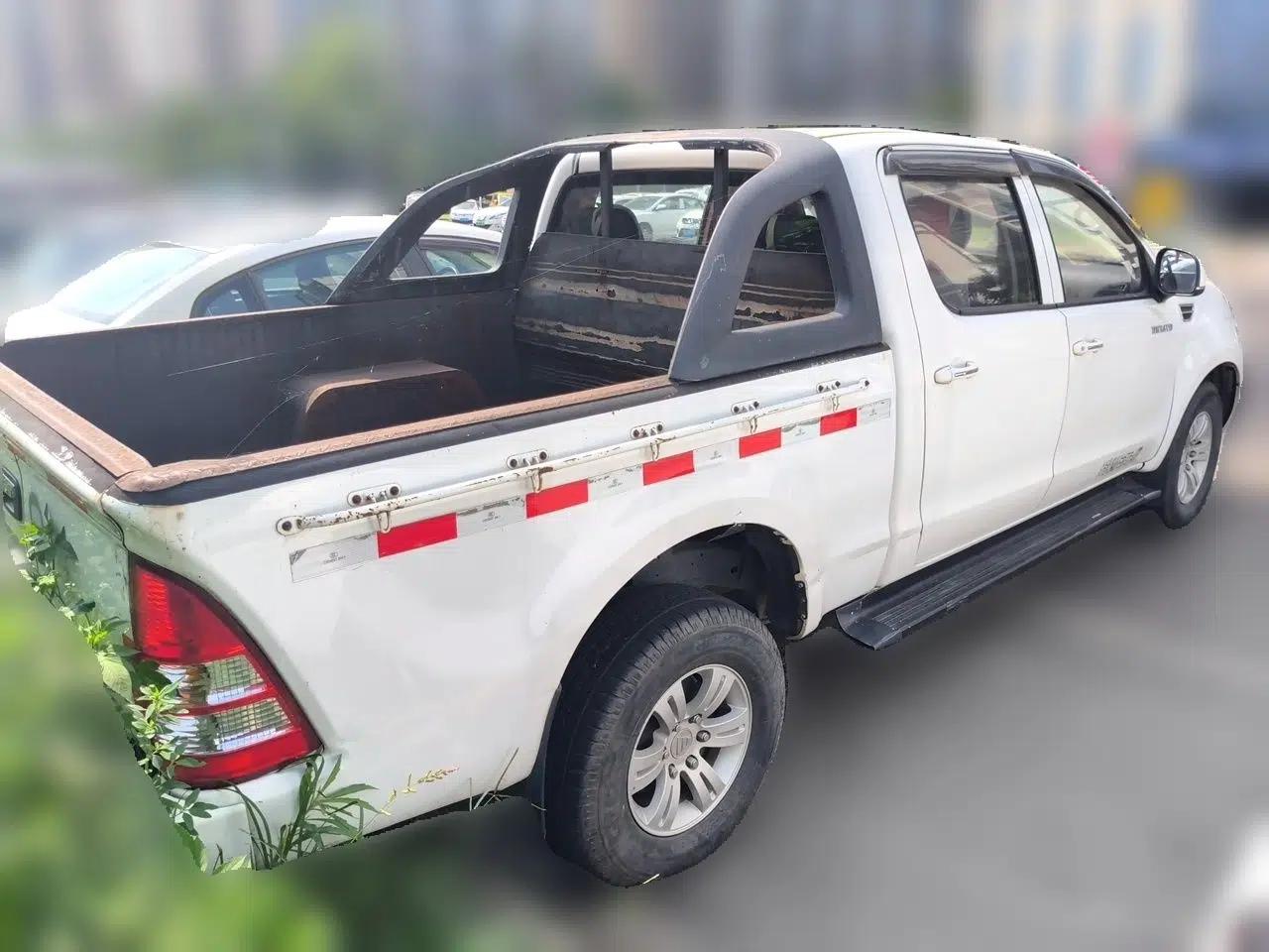 Foton Tunland 2016 2.8T E5 Two-Wheel-Drive Comfort Version Long Wheelbase 4J28TC2 — миниатюра 6
