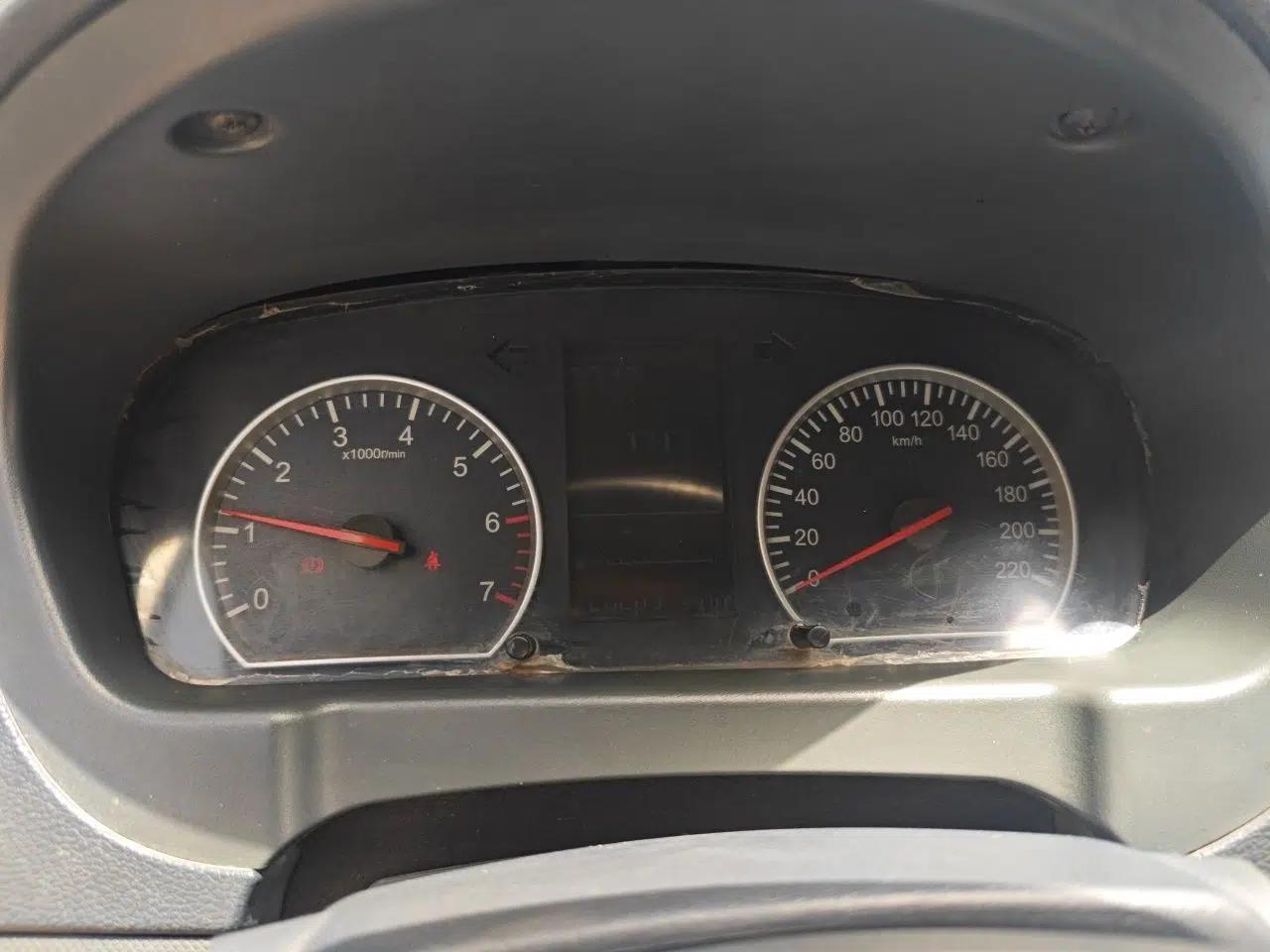 Foton Tunland 2013 2.4L Gasoline Two-Wheel Drive Champion Edition 4G69 — миниатюра 11