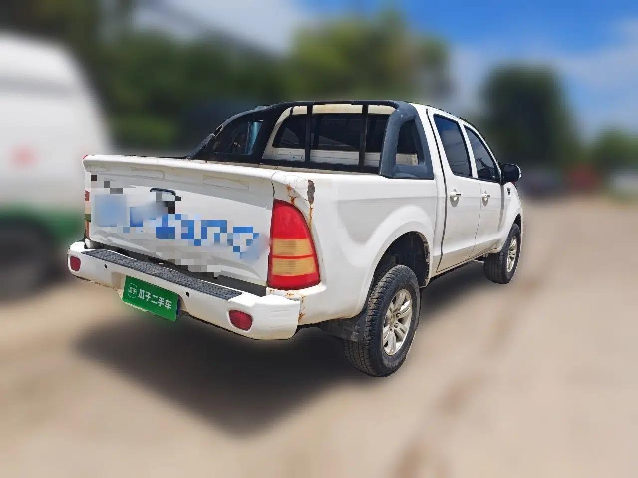 Foton Tunland 2013 2.4L Gasoline Two-Wheel Drive Champion Edition 4G69 — миниатюра 6
