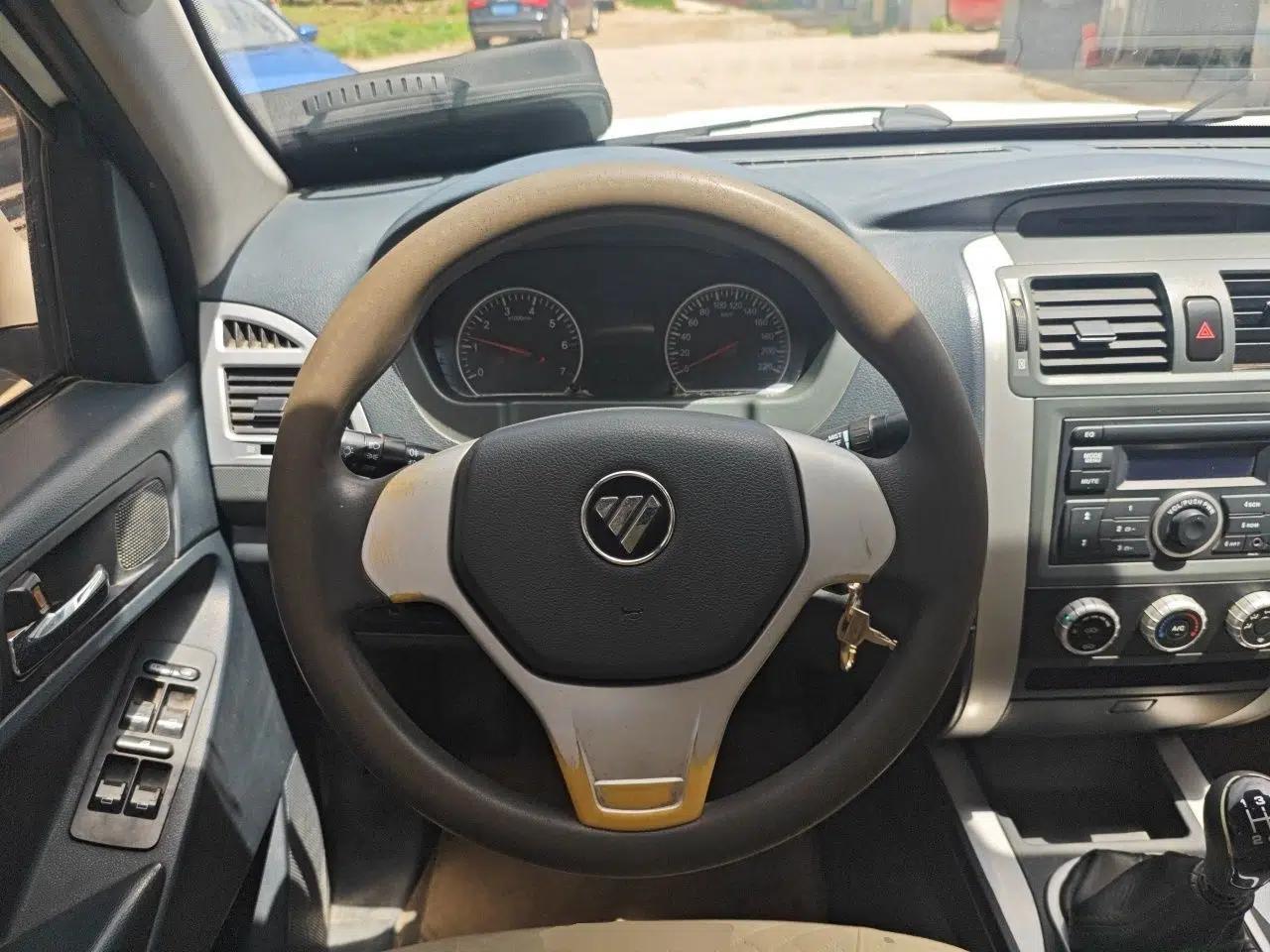 Foton Tunland 2013 2.4L Gasoline Two-Wheel Drive Champion Edition 4G69 — миниатюра 10