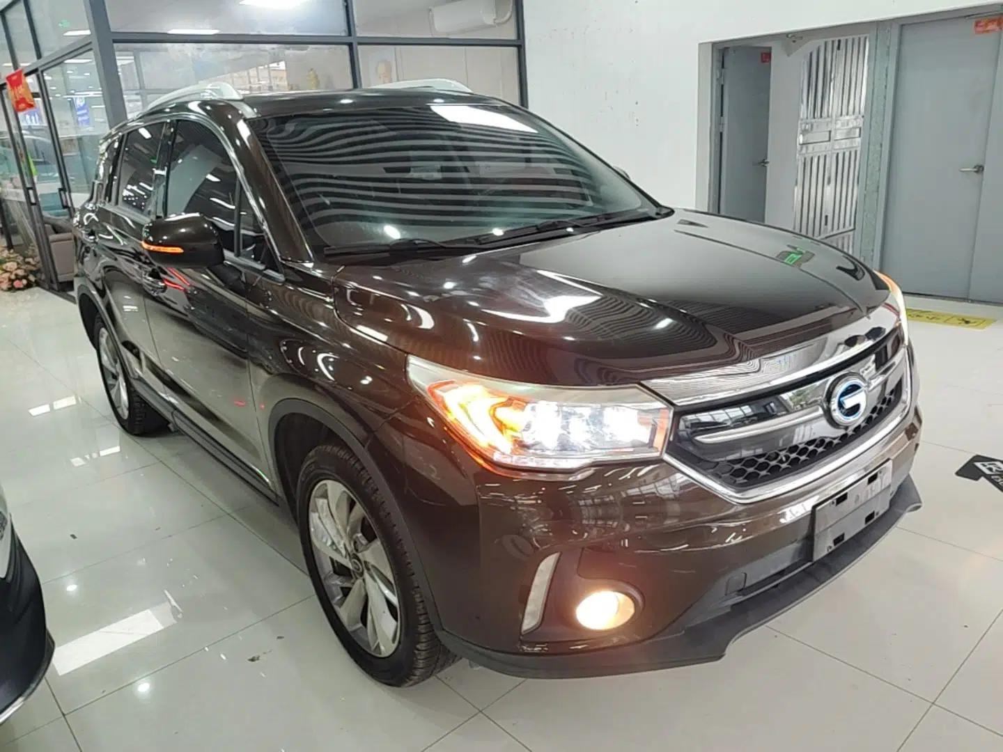 GAC Trumpchi GS4 New Energy 2017 1.5L PHEV Smart Enjoyment Edition — миниатюра 3