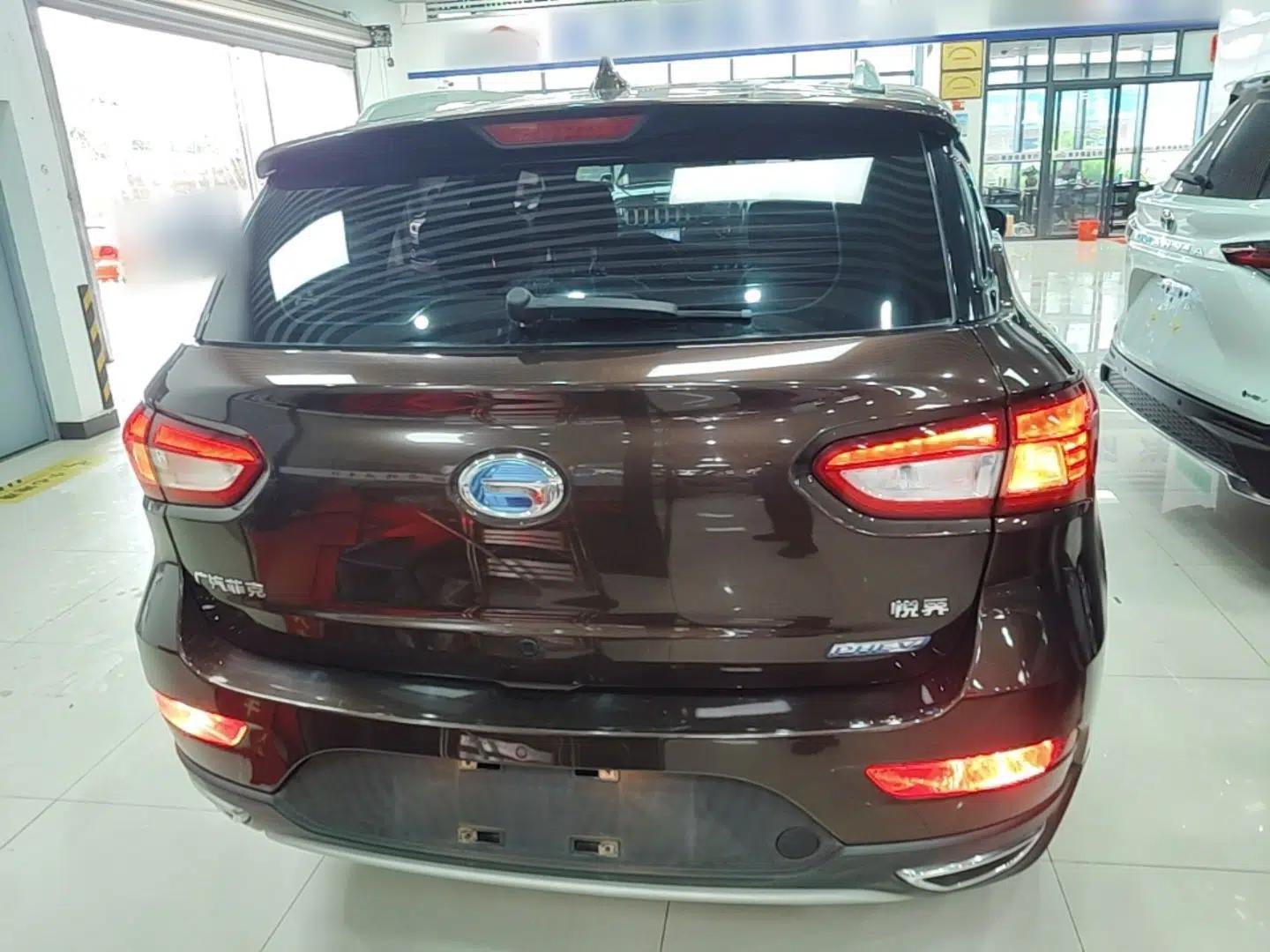 GAC Trumpchi GS4 New Energy 2017 1.5L PHEV Smart Enjoyment Edition — миниатюра 5