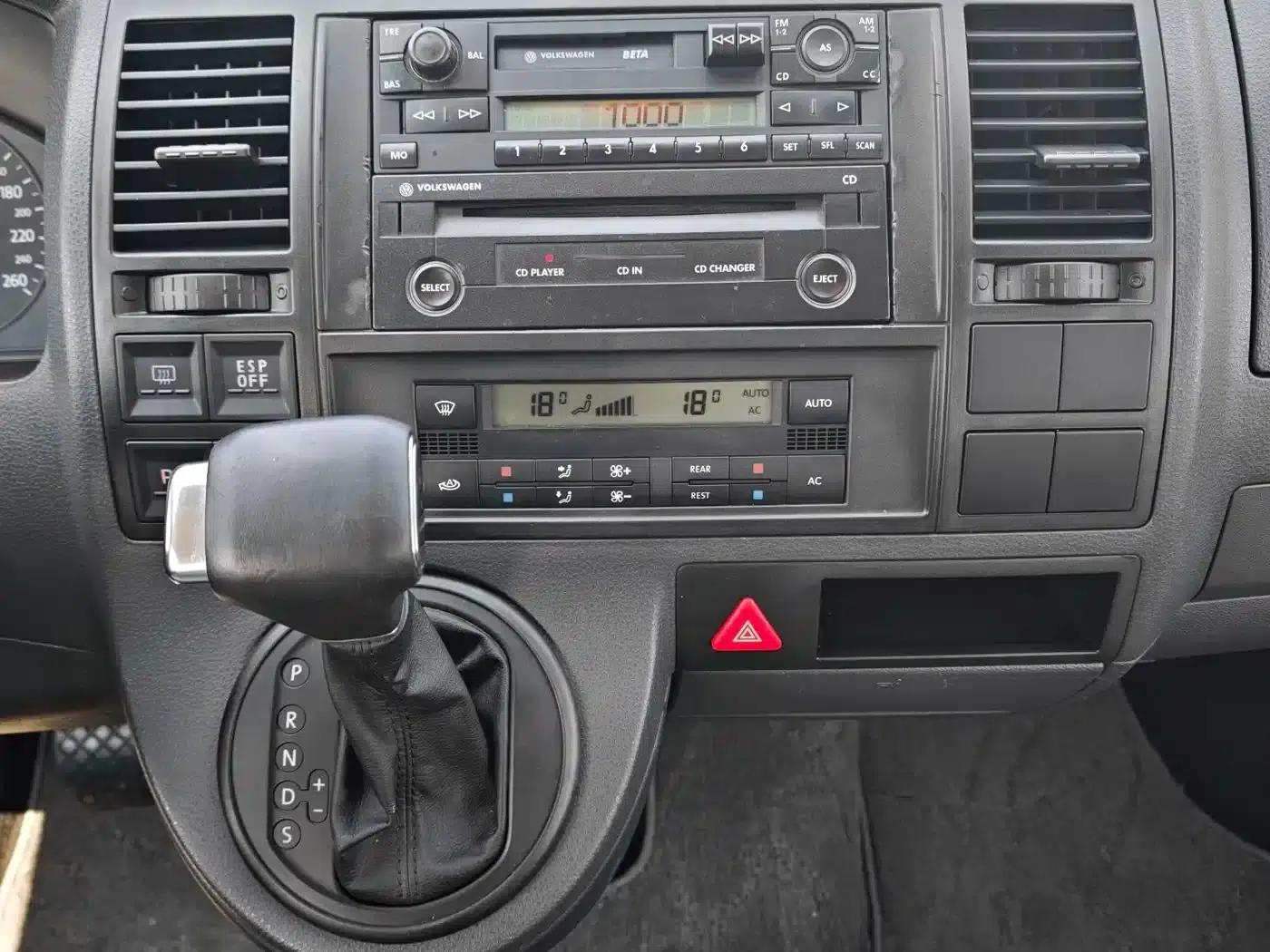 Caravelle 2008 3.2L 2WD Comfort — миниатюра 13