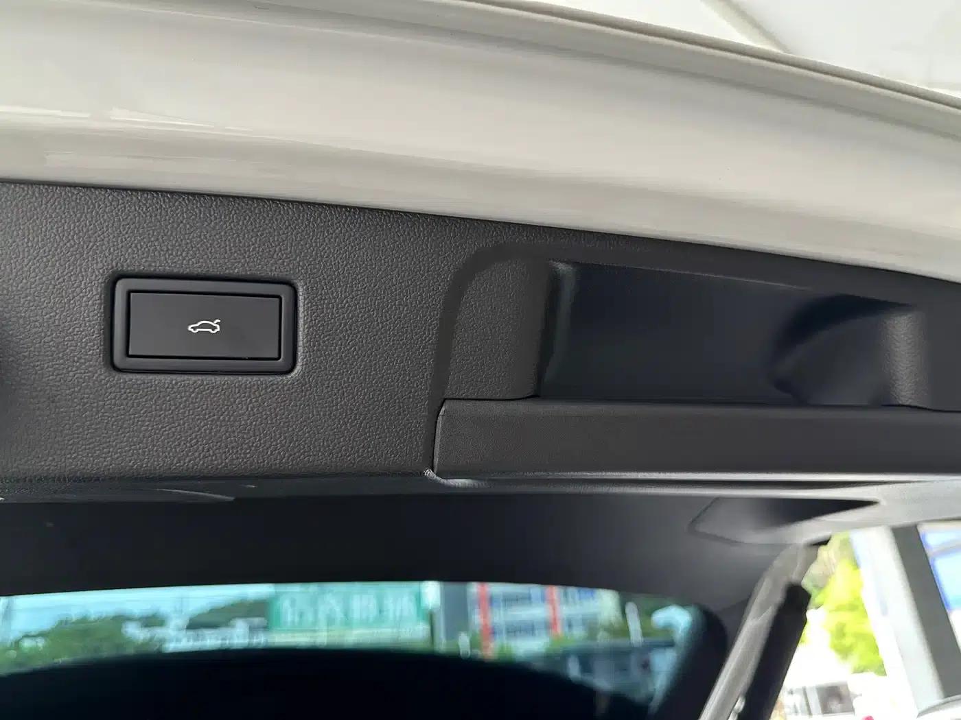 Tayron GTE 2020 1.4T Premium Edition — миниатюра 13
